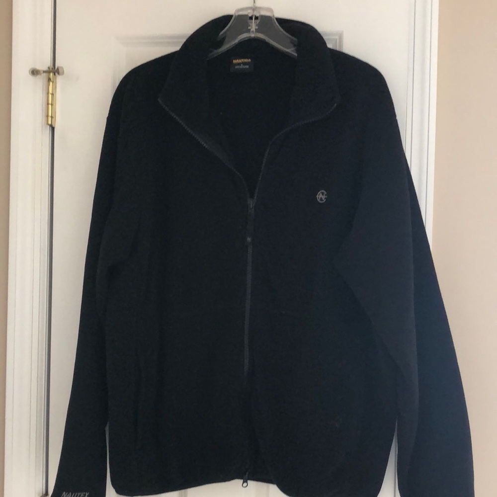 Men’s black fleece jacket
